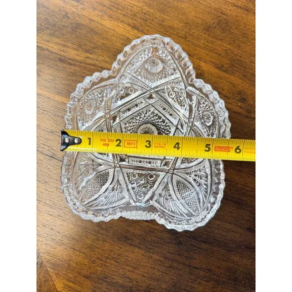 Vintage Imperial Glass Candy Nut Dish Bowl Sawtooth Edge Nucut Serving Piece - Picture 5 of 8